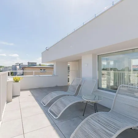 公寓 Piasek By Grand *